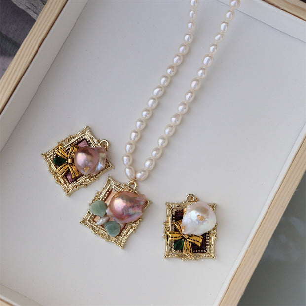 baroque pearl pendant