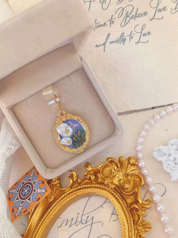 “Lily Love" baroque pearl pendant