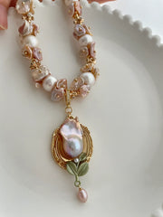 handmade baroque pearl Tulip necklace