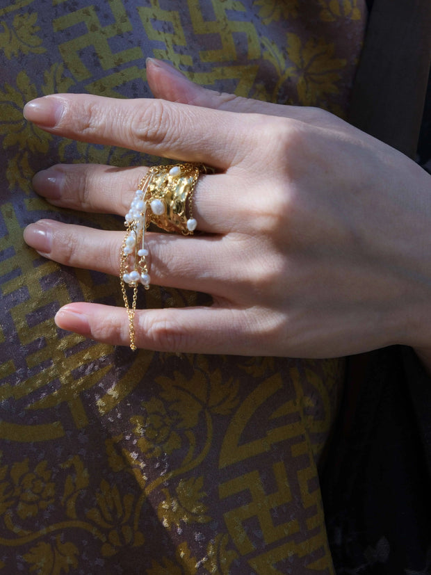 shattered elegance tassel ring