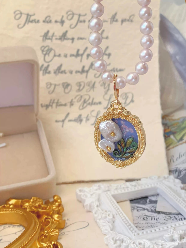 “Lily Love" baroque pearl pendant