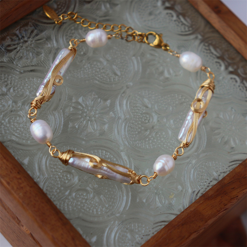 handmade baroque pearl bracelet
