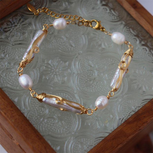 handmade baroque pearl bracelet