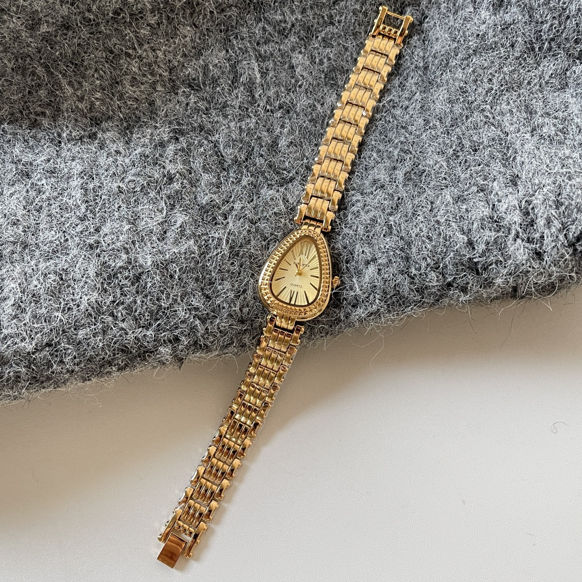Original Vintage-inspired Steel & Gold Bracelet Watch