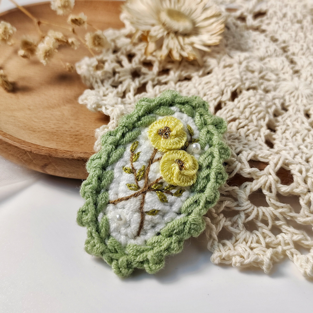 Vintage Handmade Crochet & Embroidered Green Flower Hair Clip