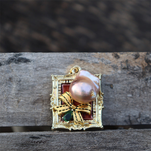 baroque pearl pendant