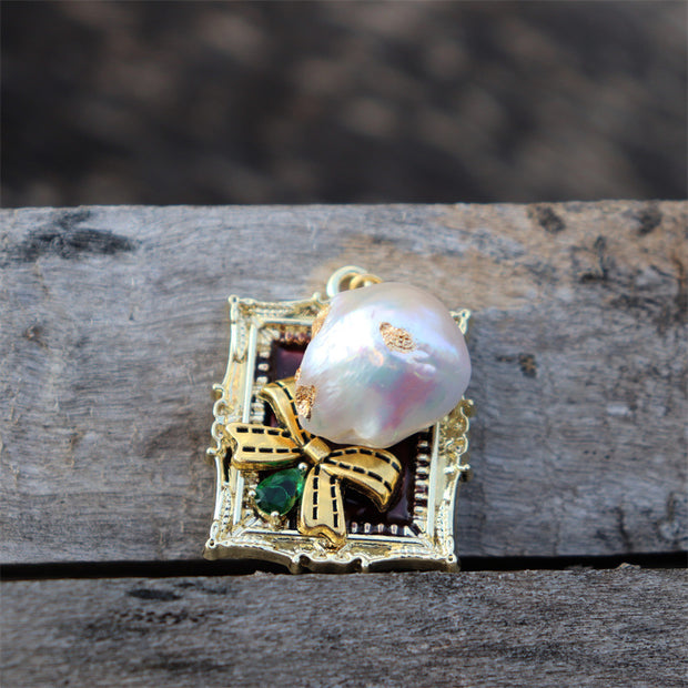 baroque pearl pendant