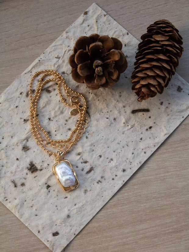 natural baroque pearl necklace