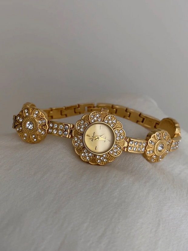 Gold Retro Sparkling Watch
