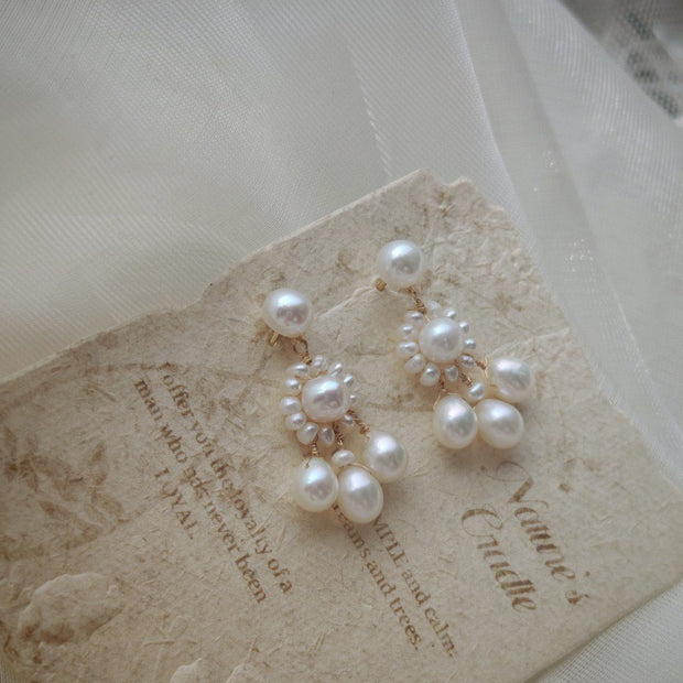 palais baroque pearl silver earrings