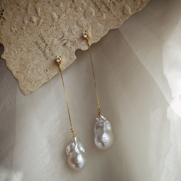 handmade baroque pearl earrings