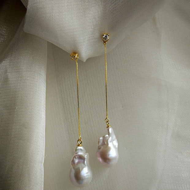 handmade baroque pearl earrings